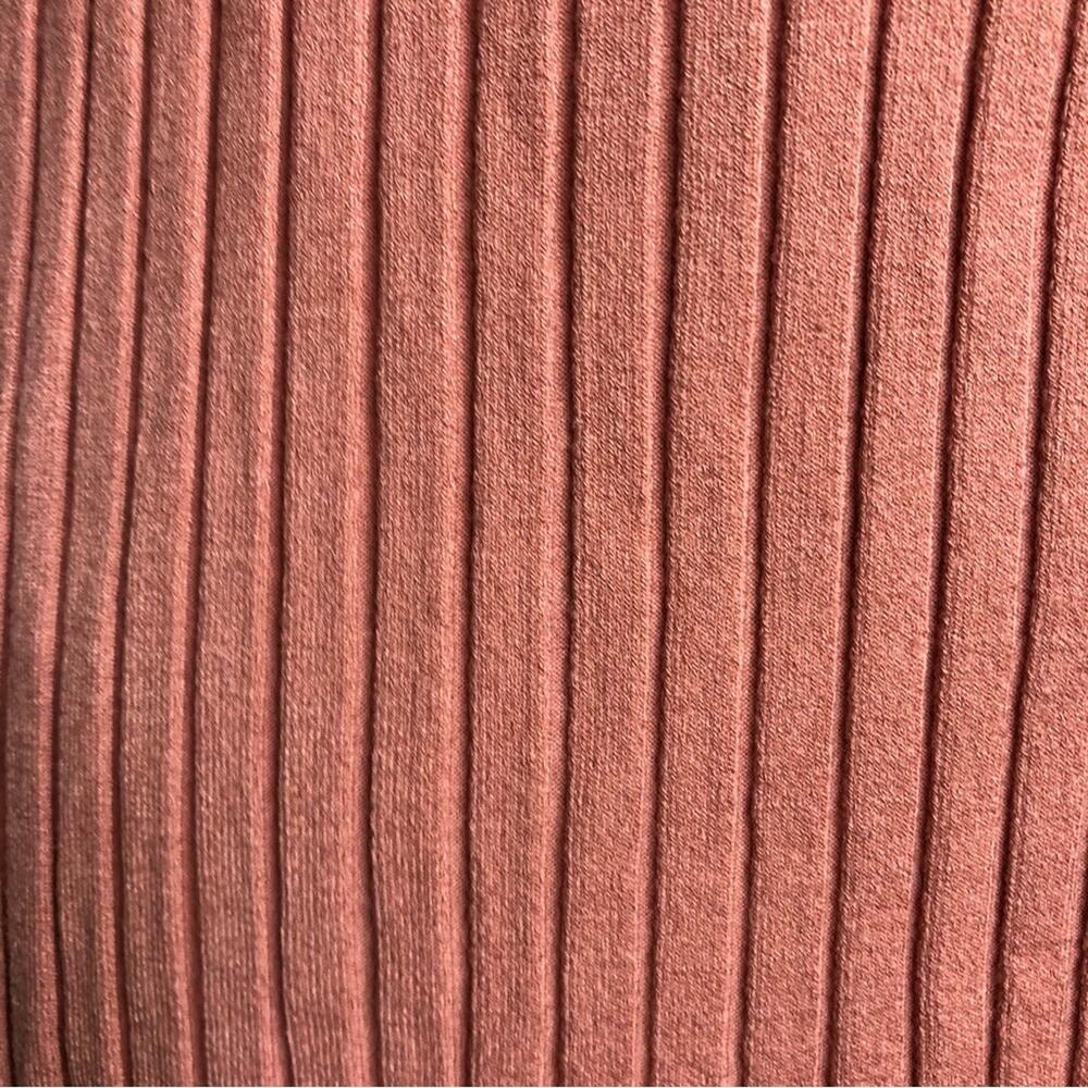 NBD pink ribbed knit v neck dress size Small - Picture 9 of 13